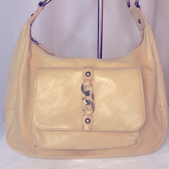 WILSONS LEATHER tan shoulder hand bag. Bronze hardware. Zipper closure on top. - Picture 3 of 15